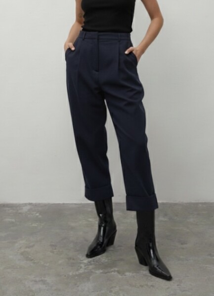 R20 Pants Navy wide-leg with high rise and cuffs